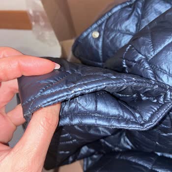 Network Online'da Lacivert Kapitone Deri Montta Belirgin Aşınma Ve Yanıltıcı İade Süreci