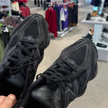 New Balance 9060 Ayakkabısında Hızlı Renk Değişimi Ve İade Reddi