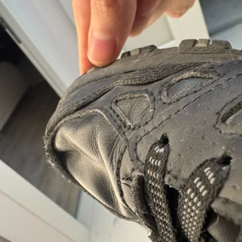 Skechers Ayakkabısının Dikiş Ve Aşınma Sorunu, Garanti Talebinin Haksız Reddedilmesi