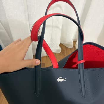 Lacoste A*** Kadın Çift Taraflı Lacivert Omuz Çantasında Sap Aşınması Ve Ücret İadesi Talebi