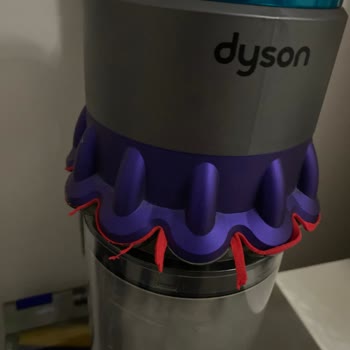 Dyson Gen5detect Başlık Ve Sünger Parçalarının Kısa Sürede Kırılması Ve Ücretsiz Değişim Talebi
