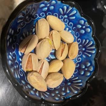 Migros Mağazasında İndirimli Siirt Fıstığının Bayat Çıkması