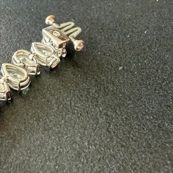 Swarovski Bileklikte Kaplama Sorunu Ve Garanti Kapsamında Değişim Reddi