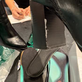 Deichmann Botta Boya Soyulması Ve İade Talebi