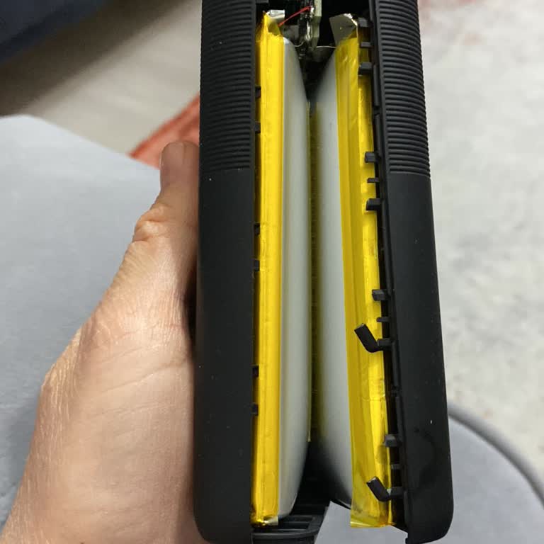 Şişen Powerbank Yangın Riski Yarattı, İade İstiyorum