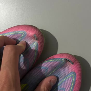Sportive Ankamall'da Adidas Kramponu 7 Ayda Kullanılamaz Hale Geldi, İade Reddedildi