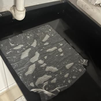 Garanti Kapsamındaki Grundig Kahve Makinesinin Sürekli Su Sızdırması Ve Çözülmeyen Arızası