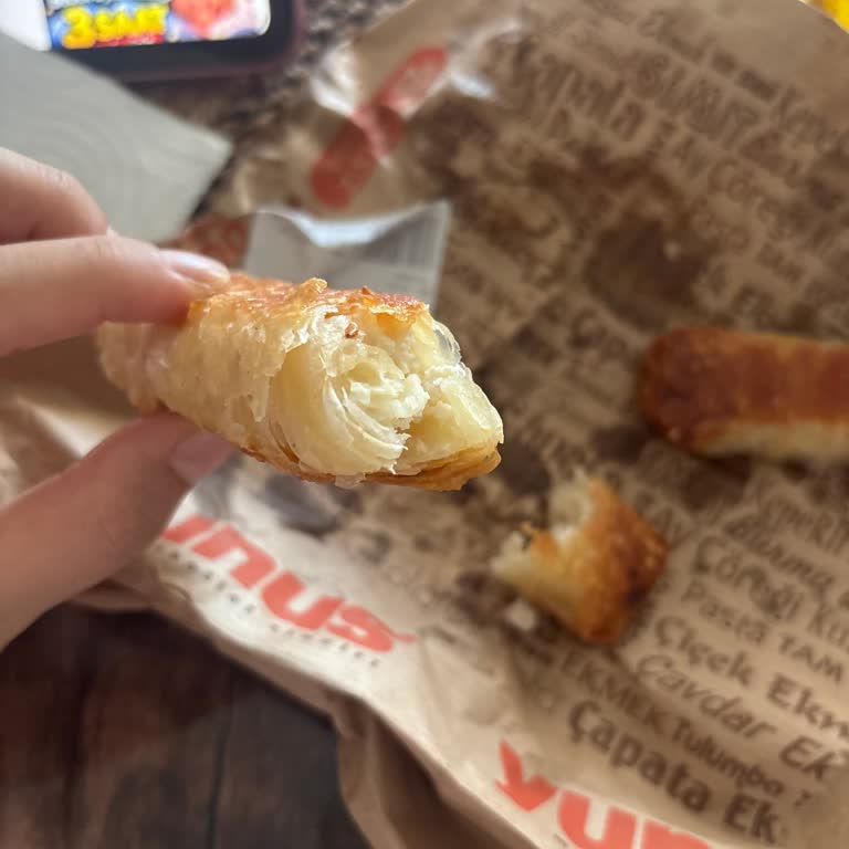 Yunus Market Şubesinde Patatesli Börek İstendiği Halde Sürekli Peynirli Veriliyor