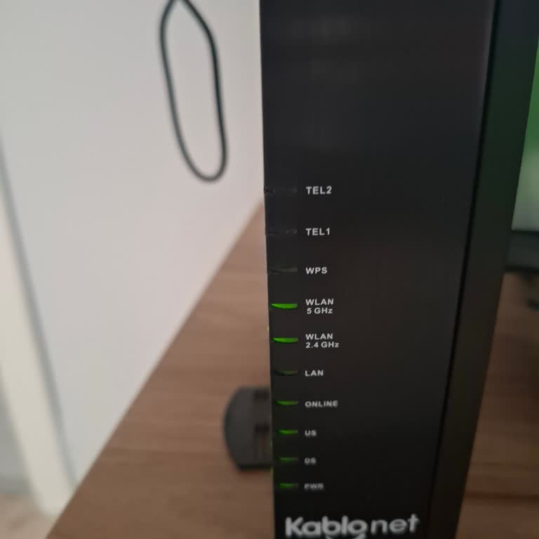 TÜRKSAT Modem Değişimi Ve Kablo Bağlantı Sorunu Hâlâ Çözülmedi