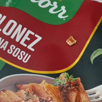 Onur Market'ten Knorr Makarna Sosunda Sert Yabancı Madde Çıktı
