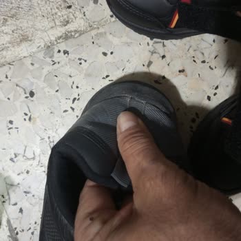 FLO Akyaka'da Kinetix Ayakkabının Kısa Sürede Kenar Açılması Ve Değişim Talebi