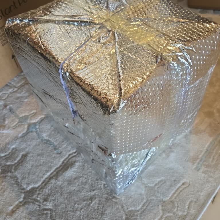 UPS Türkiye'den Bilgilendirme Eksikliği Ve Hasarlı Paketin Ücret İadesi Talebi