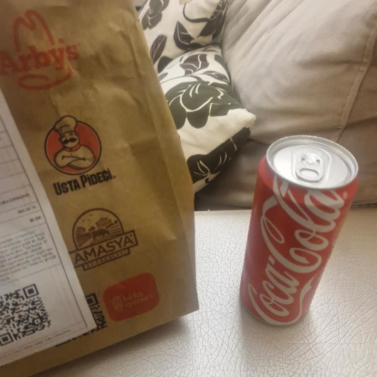 Sipariş Edilen 1 Litre İçecek Yerine 330 Ml Coca-Cola Gönderildi