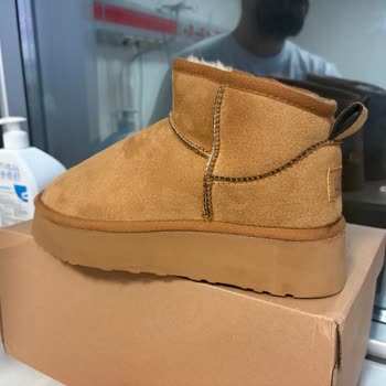 Ugg Ayakkabıda Gelen Ürün Kalitesiz, Diğer Ürün Teslim Edilmedi: Tam İade Talebi