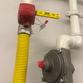 Alpina Ankastre Ocakta Cam Düşmesi Ve Gaz Kaçağı Sonrası 1000 TL Ücret İadesi Talebi
