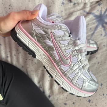 Nike P-6000 Modelinde Yanlış Taban Rengi Ve Kullanılmış Görünüm, İade Talebi Reddi