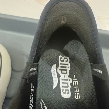 Skechers GO Walk Arch Fit 2.0 Valencia Ayakkabısının İç Astarında Hızlı Yırtılma Ve Değişim Talebi