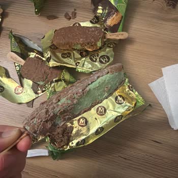 Yemeksepeti'nden Bozuk Magnum Dubai Dondurması Ve İade İsteği