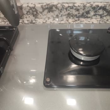 Beko K6510 Ankastre Ocakta Tekrarlayan Kararma Sorunu Ve Ürün Değişimi Reddi