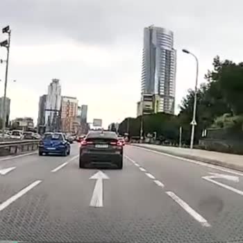 Kia Ev3 Ön Çarpışma Asistanı Çalışmadı Kaza Yaptım