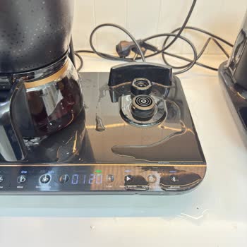 Arçelik Çay Makinesinde Sürekli Su Sızdırma Sorunu Ve Çözüm Talebi