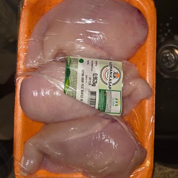 Migros Şubesinde Bozulmuş Tavuk Bonfile Ürünleri