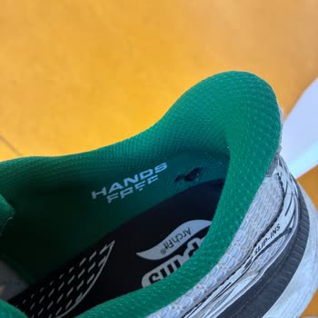 Skechers Arch Fit Slip-Ins Ayakkabısının Kısa Sürede İç Astarda Yırtılması Ve İade Talebi
