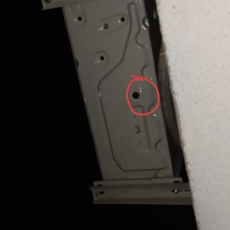 Vestel Klima Montajında Su Tahliye Borusu Eksik, Hızlı Çözüm Bekleniyor