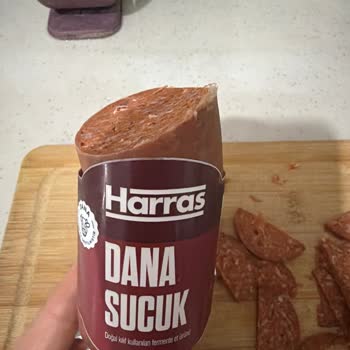 File Market’ten Harras Dana Sucukta Anormal Beyaz Parçacıklar Ve Sinirler