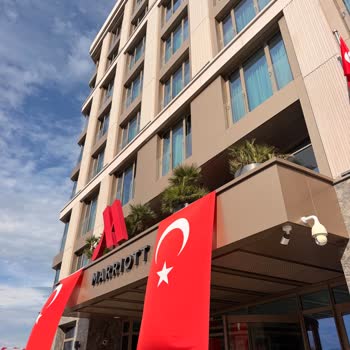 Marriott Otel’de Sigara Nedeniyle Alınan 8.407,47 TL Temizlik Ücreti İadesi Talebi