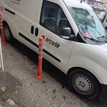 Bursa Nilüfer'de Arçelik Logolu Servis Aracının Yasak Parkı Ve Acil İletişim Eksikliği