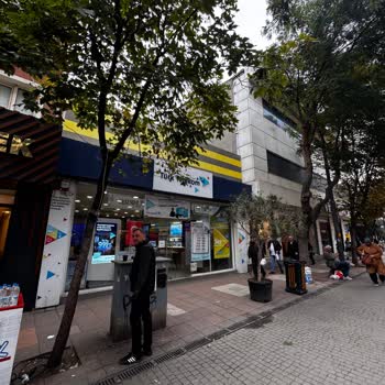 Türk Telekom Mağazasında SIM Kart Değişiminde Zorunlu Ürün Satın Alma Şartı