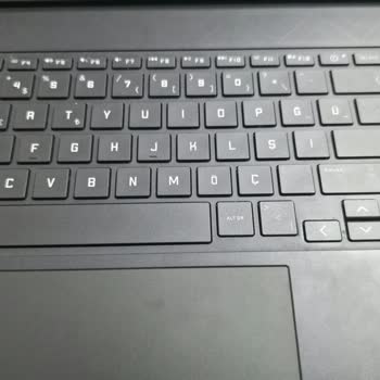 HP Victus 15 Bluetooth Arızası İçin 6 Aylık Çözülmeyen Servis Ve Ücretli Anakart Değişimi Talebi