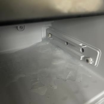 Arçelik K83720NE Buzdolabında Sürekli Buzlanma Ve Ürün Değişimi Talebi