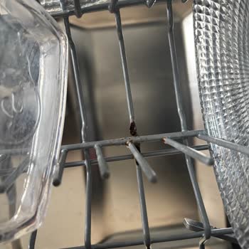 Beko Bulaşık Makinesinin İç Aksamı Paslanarak Koptu Ve Yedek Parça Talebi
