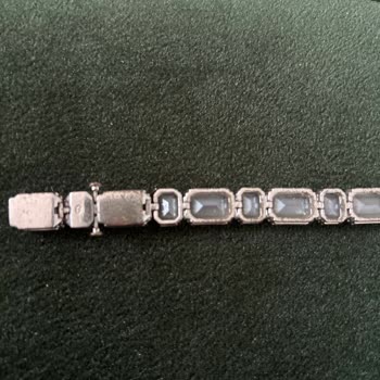 Swarovski Bileklikte Oksitlenme Ve Parlaklık Kaybı Garanti Kapsamında Çözülmedi