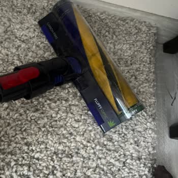 Dyson V15 Süpürge Başlık Dönmeme Ve Çekiş Gücü Sorunu Ücretsiz Değişim Talebi