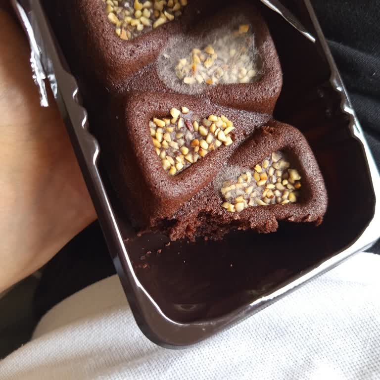 Eti Browni Selection Ürününün Küflü Çıkması Ve Sağlık Endişesi
