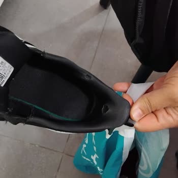 Adidas Bayan Spor Ayakkabısında Üst Kumaş Ve Topuk Yırtılmaları, Değişim Talebi Reddedildi