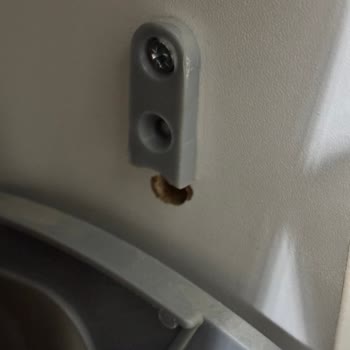 Adore 4 Çekmeceli Ayakkabılık Ayakları Kırıldı, Ücretsiz Yedek Parça Talebi