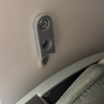 Adore 4 Çekmeceli Ayakkabılık Ayakları Kırıldı, Ücretsiz Yedek Parça Talebi