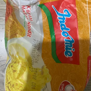 İndomie Noodle Paketinde Kurt Ayağı Tespiti Ve Hijyen Sorunu