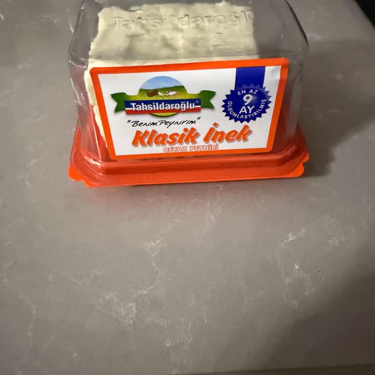 Migros Sanal Market'ten Gelen Kötü Koku Ve Sağlık Riski Taşıyan İnek Peyniri Şikayeti