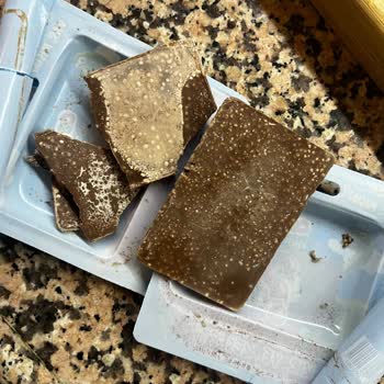 Çocukların Tükettiği Şölen Ozmo Çikolatasında Böcek Ve Kurt Bulundu