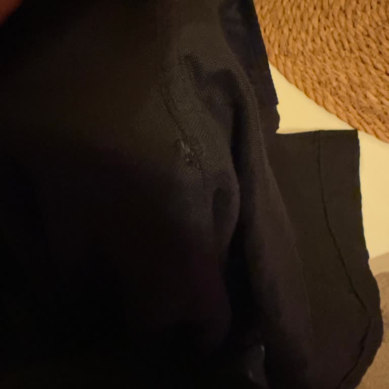 Ayıplı Gömlek İade Talebinin Reddedilmesi Ve Değişim Zorlaması