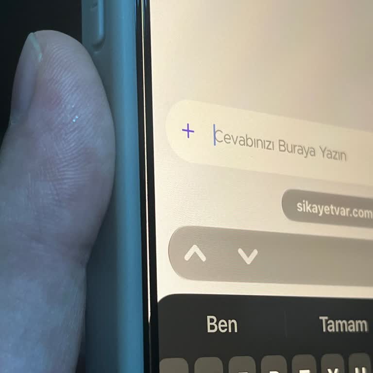 Media Markt’ta Kalitesiz Ekran Koruyucu Takılması Ve Görüntü Bozulması