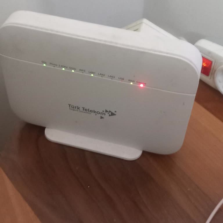 Türk Telekom Ev İnternet Kesintisi Ve Öğrenci Eğitiminde Aksamaya Neden Oluyor