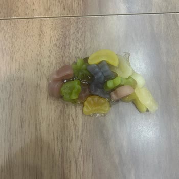 Haribo Jelibonları Eridi Ve Yapıştı: Çocuk Güvenliği Ve Hijyen Sorunu