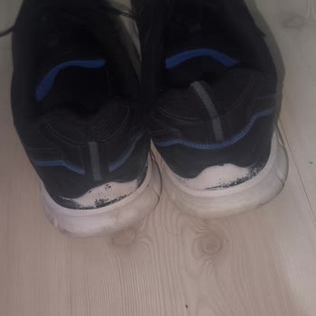 FLO Mağazalarından Alınan Kinetix Ve Reebok Ayakkabılarda Hızlı Yıpranma Ve Çözüm Eksikliği