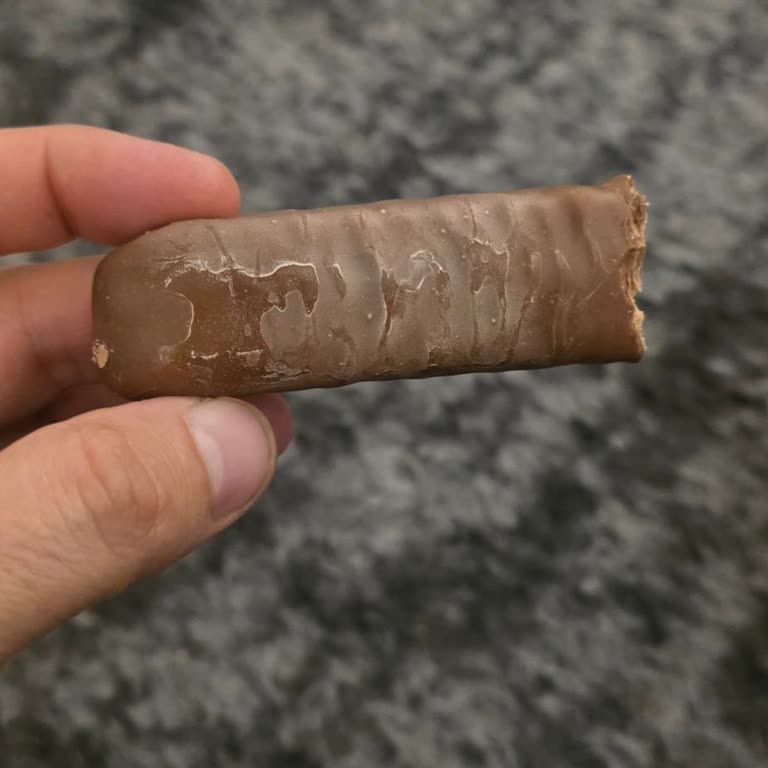 Carrefour SA Adana Mağazasından Bozuk Çikolata Ürünü İçin İade Talebi